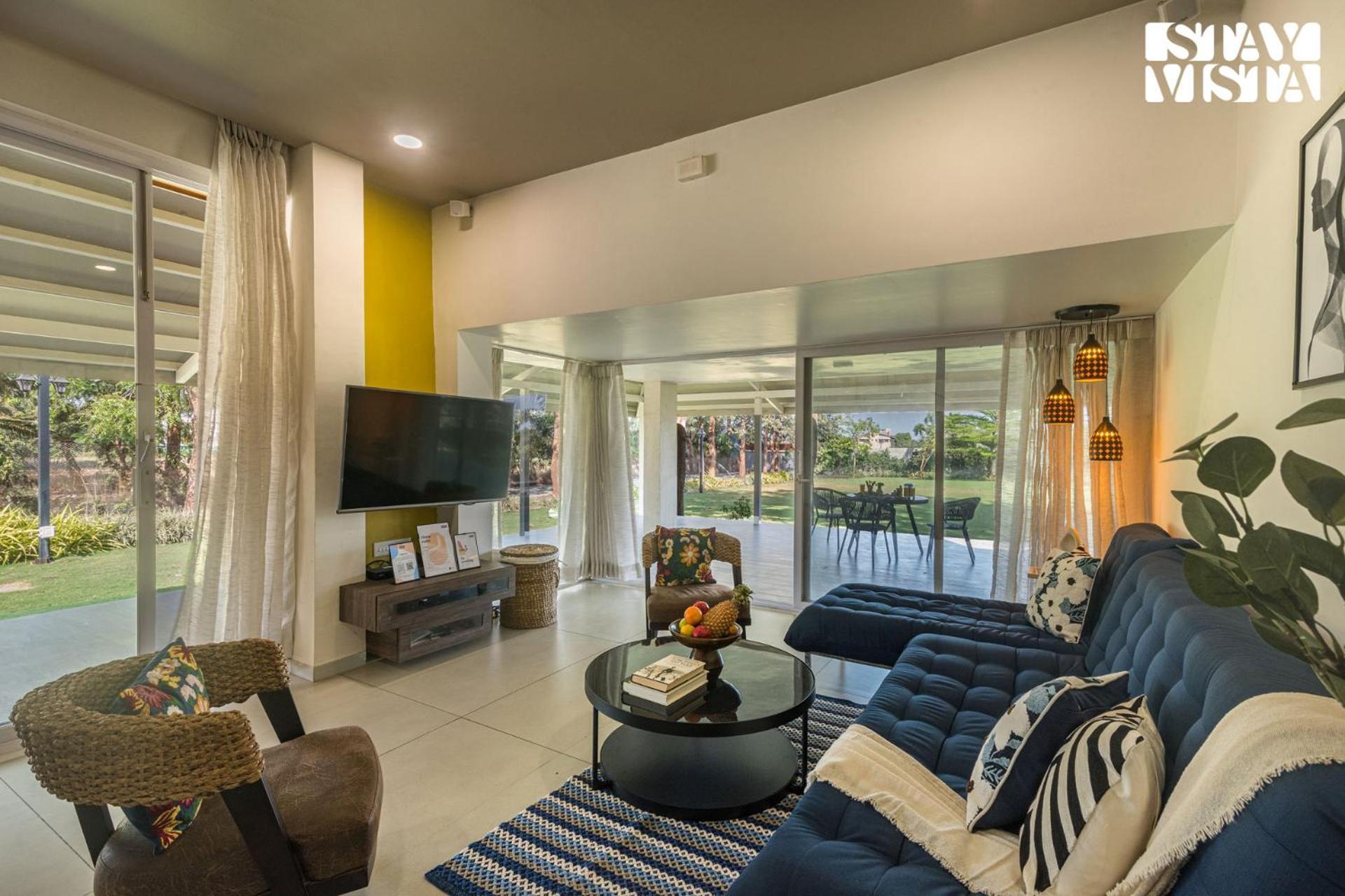 Stayvista'S Silver Grove - Serene Haven With Expansive Lawn & Terrace ナーシク エクステリア 写真