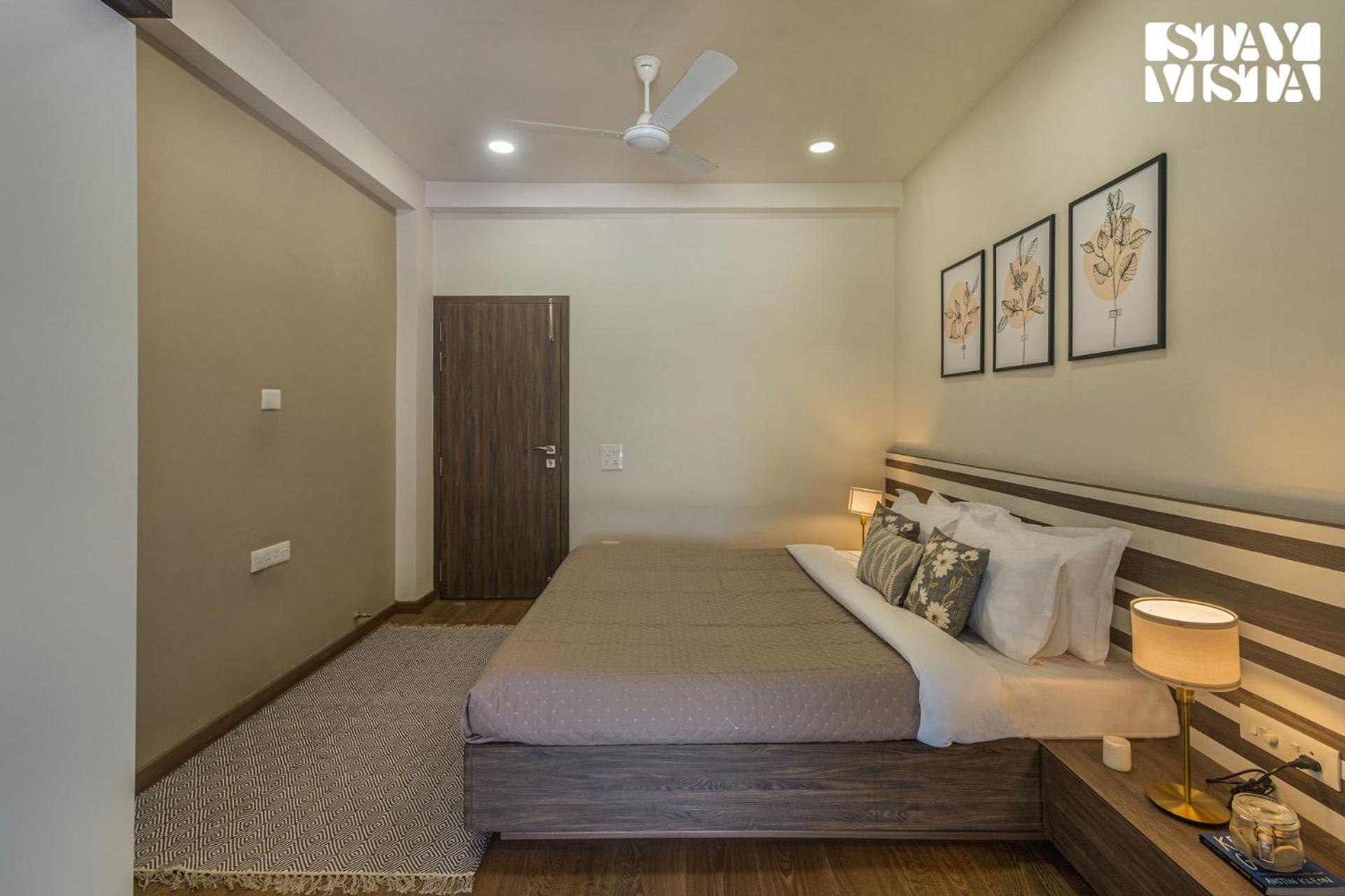 Stayvista'S Silver Grove - Serene Haven With Expansive Lawn & Terrace ナーシク エクステリア 写真